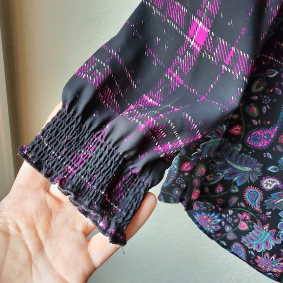 NEW plaid and paisley blouse - Picture 5 of 10